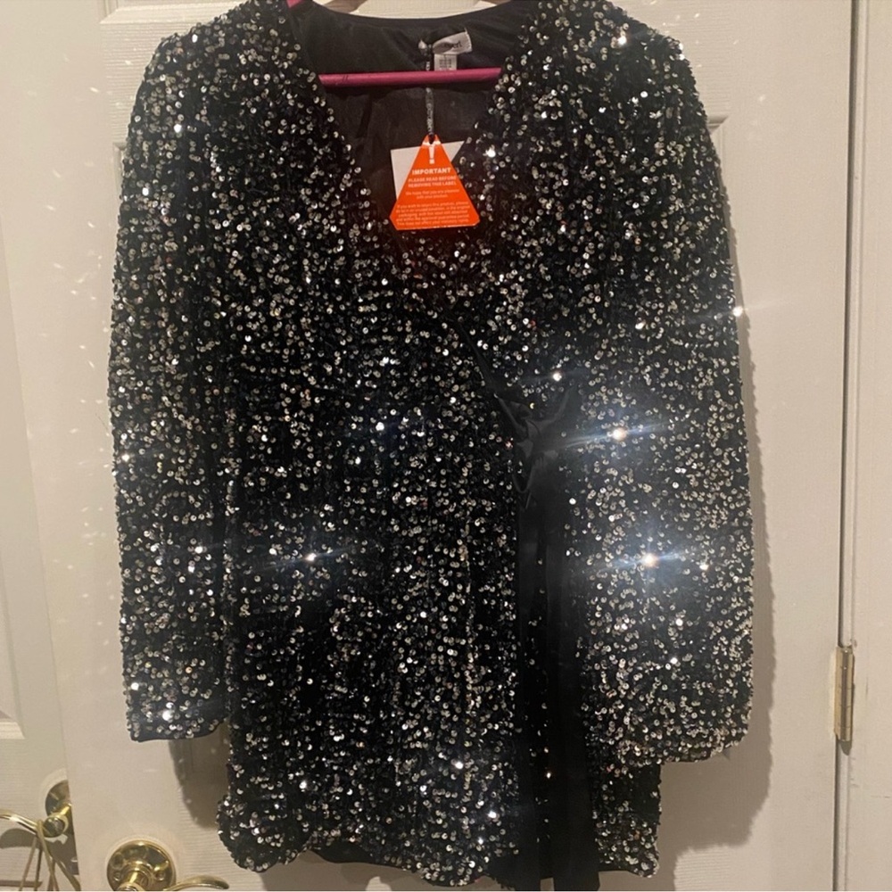 NWT Anthropologie Sequined Romper - Picture 2 of 3